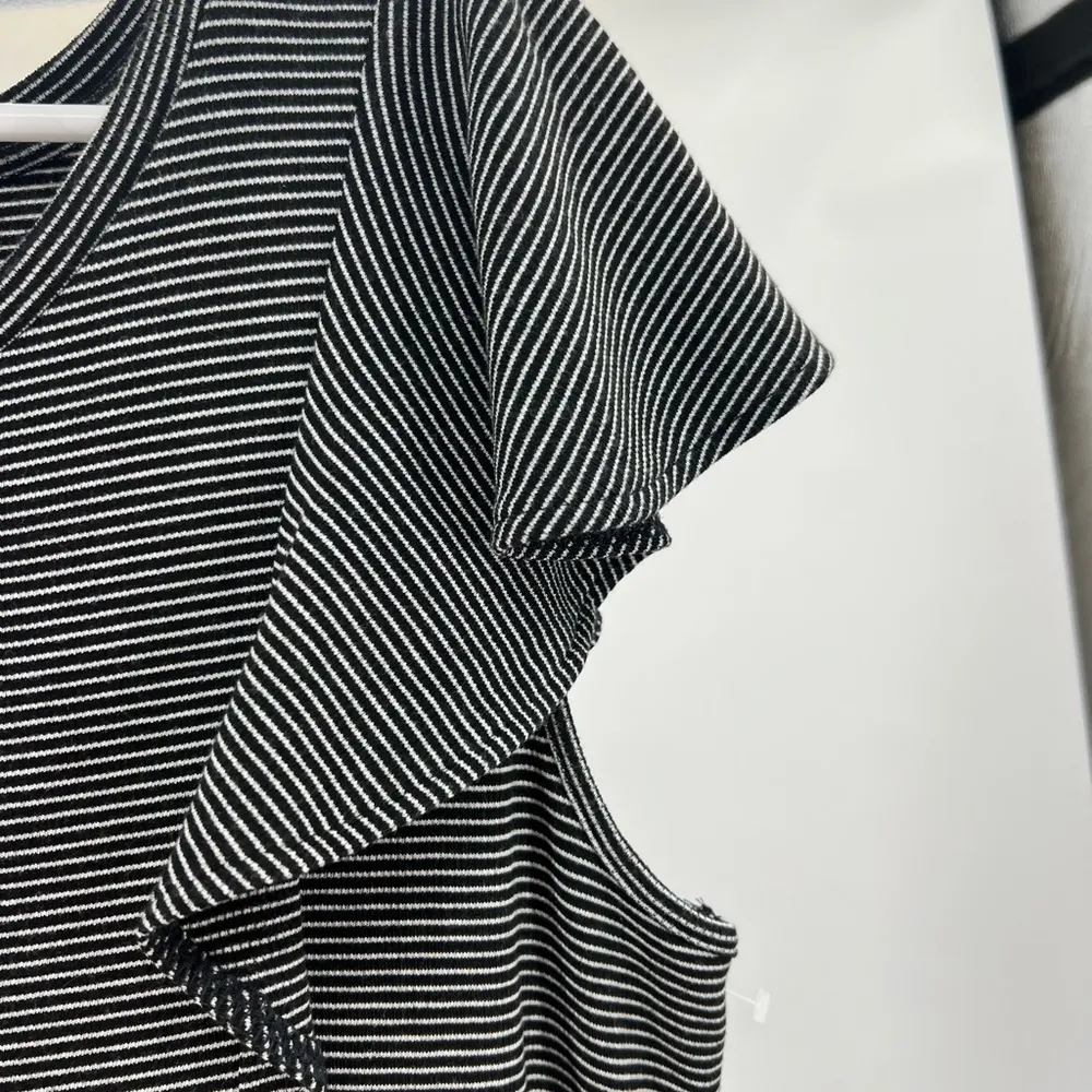 Lane Bryant striped black white knee length sleeveless ruffle dress 14/16 rayon - Image 7