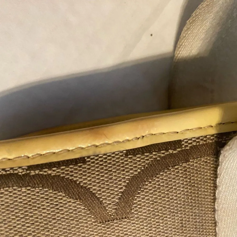 COACH Signature Daisy Vintage Tote Bag  Tan And  Brown‎ 8X4X12 SEE DESCRIPTION - Image 4