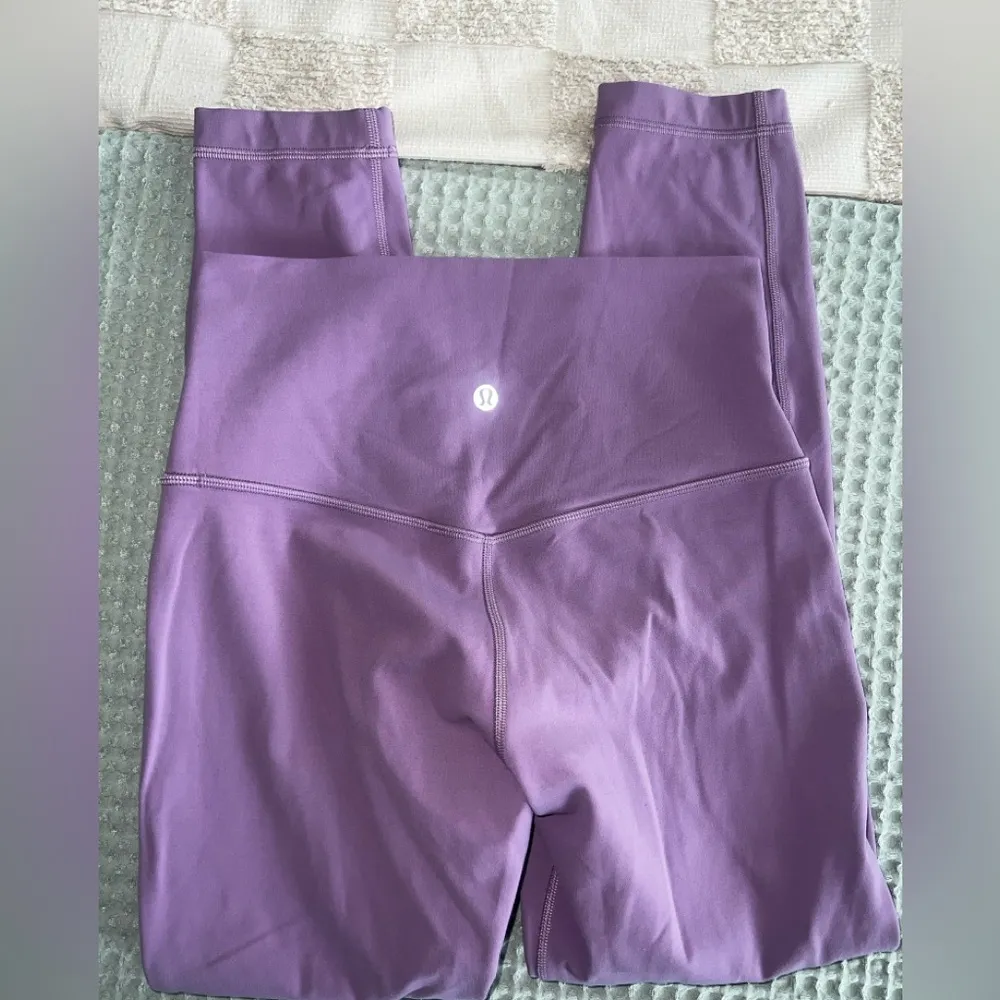 Lululemon Align High-Rise Pant 25”
Size 6 - Image 6