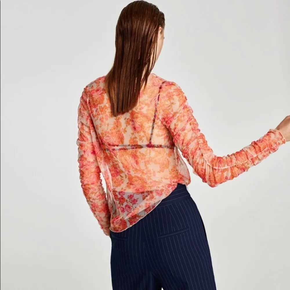 Zara Floral Sheer Mesh Tulle Ruched Long Sleeve Shirt Size M - Image 2