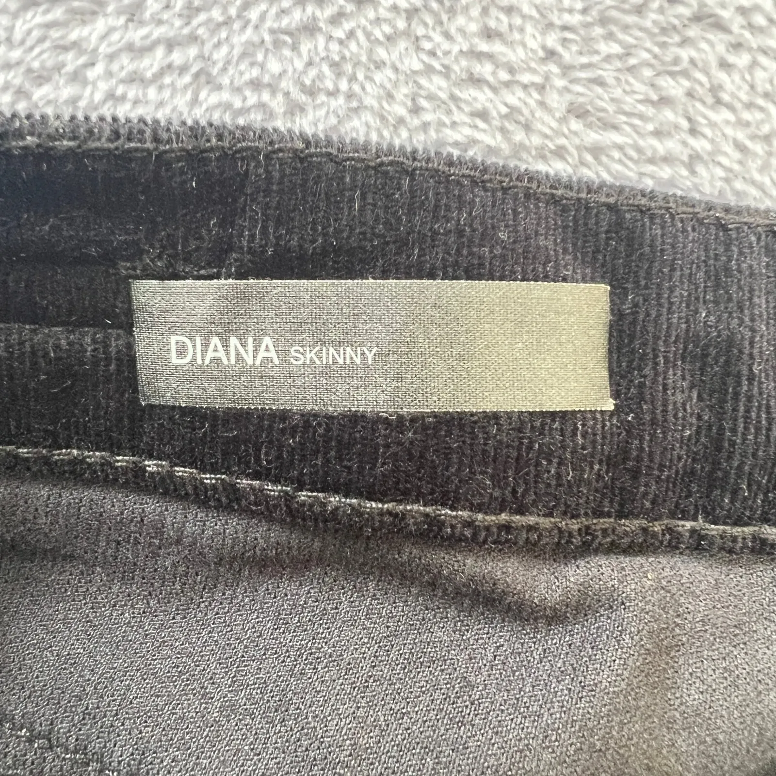 KUT from the Kloth Diana Skinny Black Corduroy Pants Size 4 - Image 4