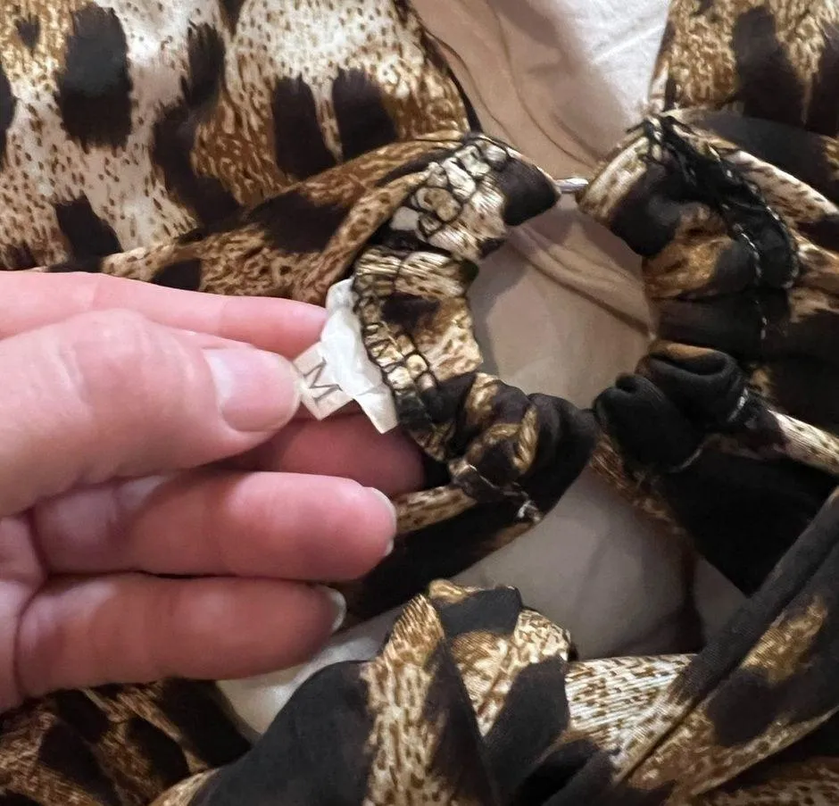 MD brown black poly O ring halter top Size M - Image 4