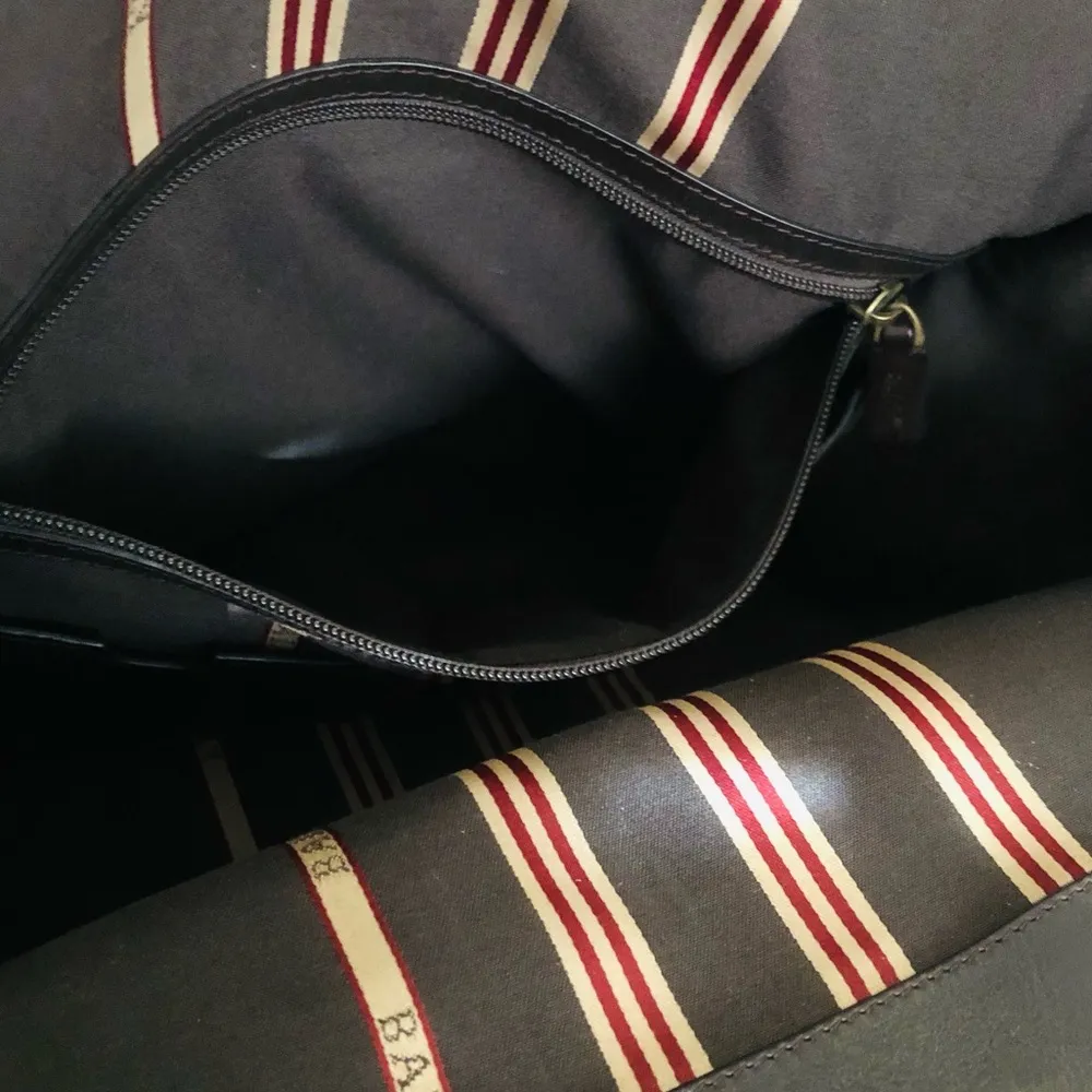 BALLY Brown Calfskin Tote Bag w Stripe Crossbody Strap Interior Zip Pocket MINT - Image 10