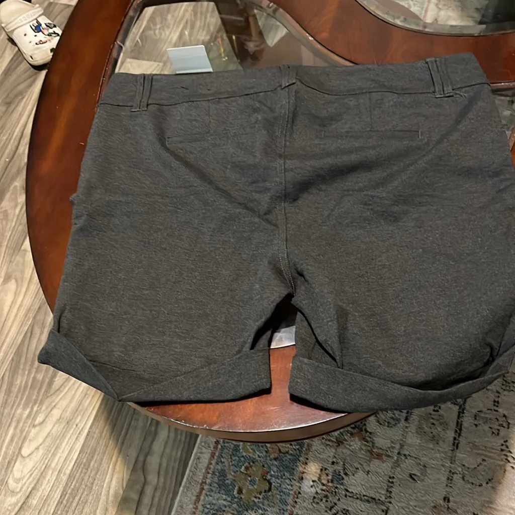 Torrid‎ Gray Bermuda Shorts Modern Clean Design - Image 3