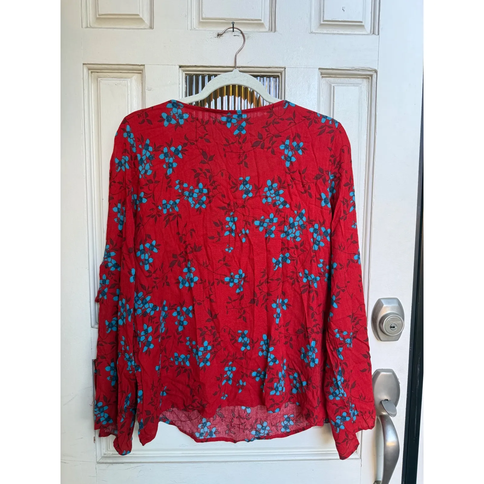 Kaileigh Roselia Cold Shoulder Top Red Tie Long‎ Sleeve Shirt Floral Size Medium - Image 4