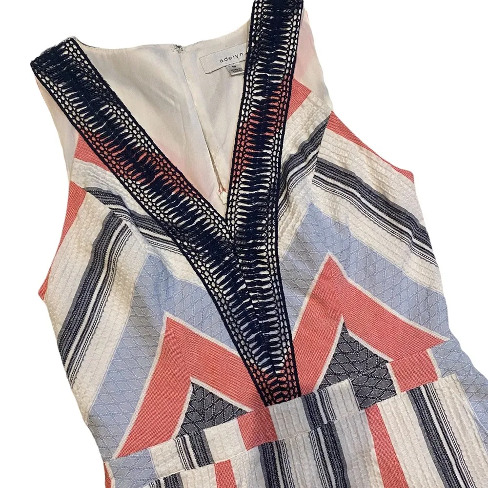 Adelyn Rae White Blue Red Romper Size Medium - Image 7