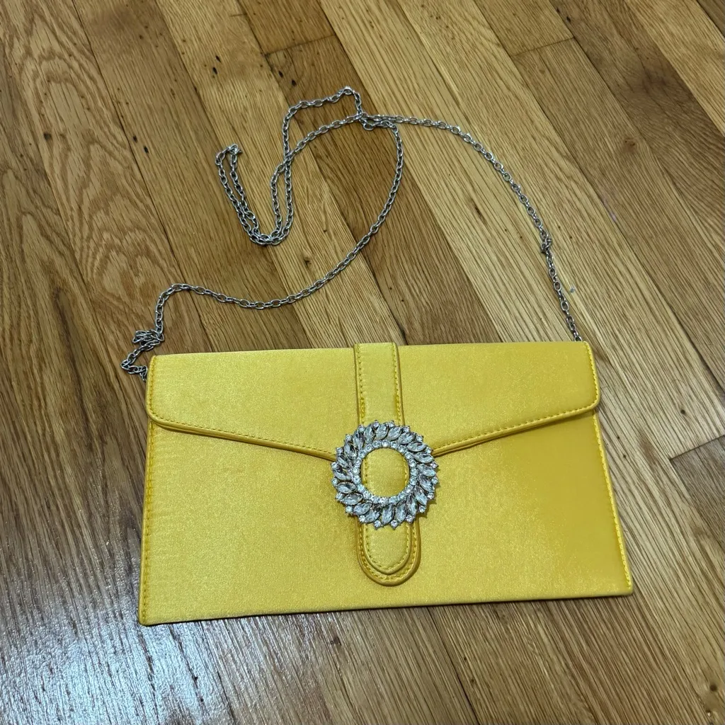 Unbranded Yellow satin envelope Elegant Bag evening clutch silver chain Brooch - Image 2