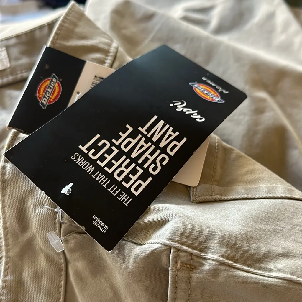 NWT Dickie's Perfect Shape Skinny Fit Capri Pants In Rinsed Oxford Stone - Image 8