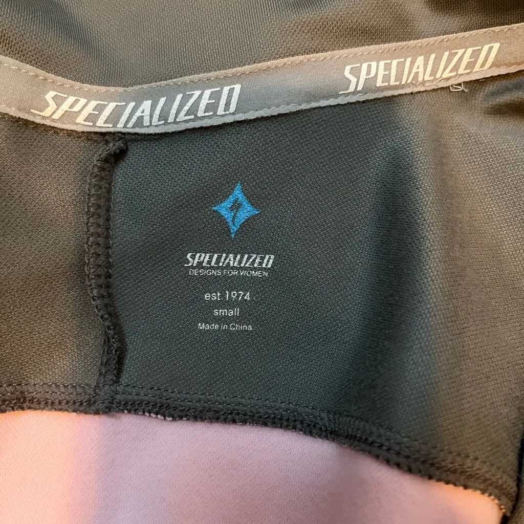 Specialized Women's Cycling Jacket in Pink and Gray - Image 5