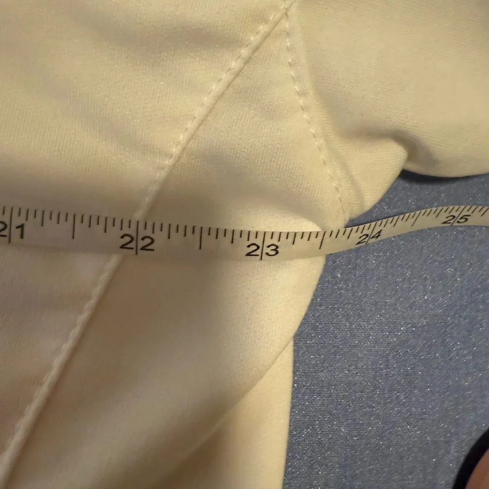 White Button - Image 6