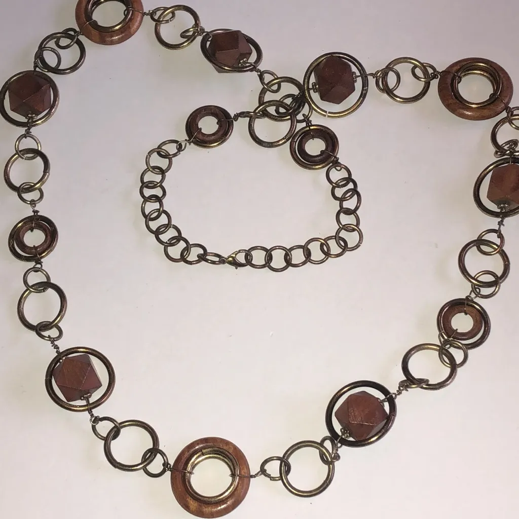 Elegant Brass Tone Brown Circular Link Boho Necklace - Image 3