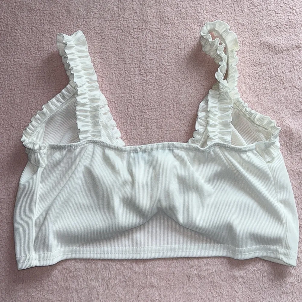 Pretty Little Thing - Tall White Frill Strap Tie Front Bralette - Image 6