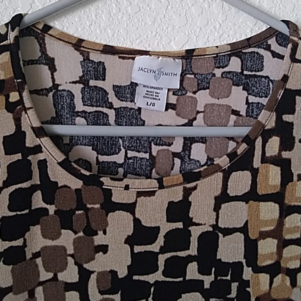 FINAL MARKDOWN Ladies' Jaclyn Smith Printed Top (L) - Image 2