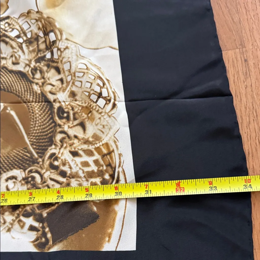 Gianfranco Ferre Scarf with Gold and Black Pattern - Image 4
