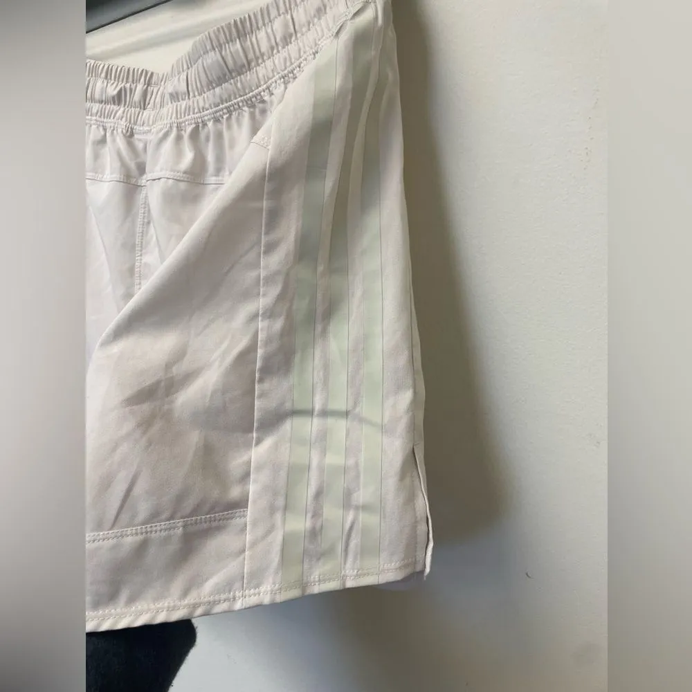 Adidas White Athletic Shorts Sporty Y2K Clean Girl Aesthetic SZ M - Image 5