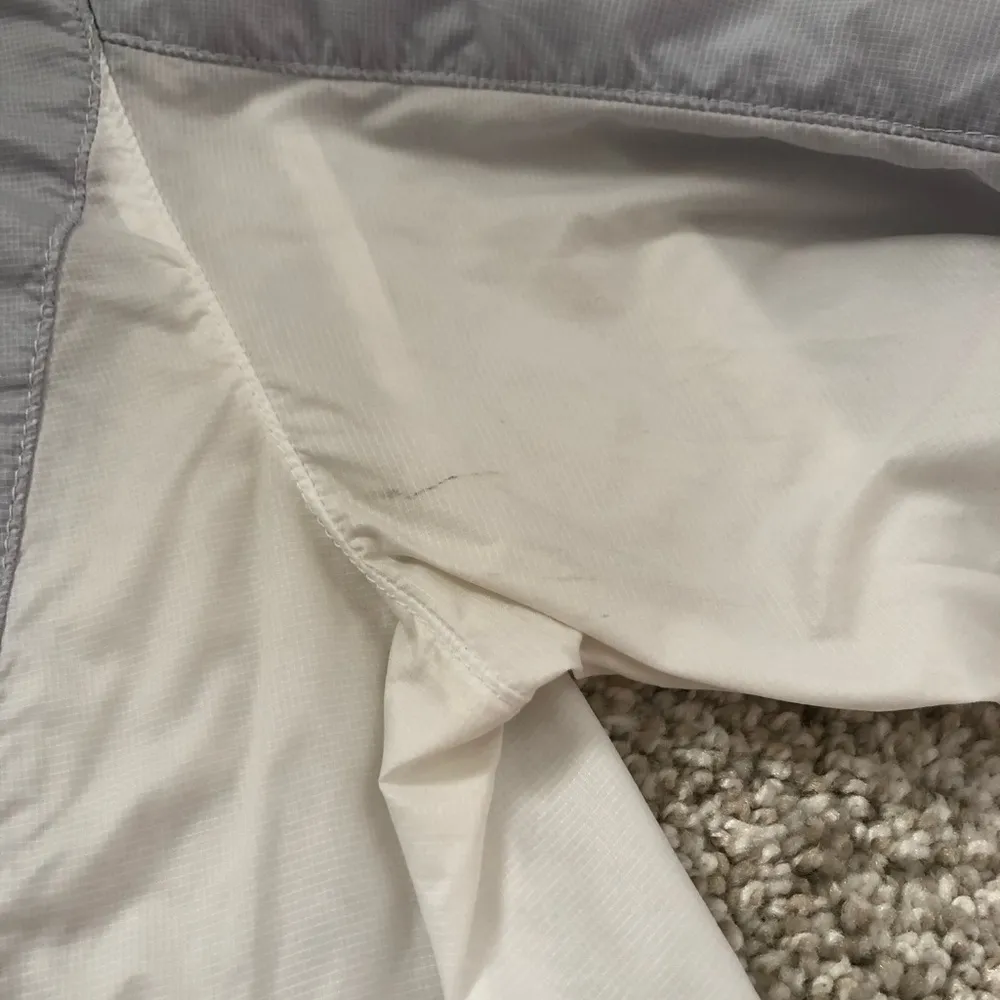 Eddie Bauer windbreak active wear sports jacket with hoodie, size xs - Image 10