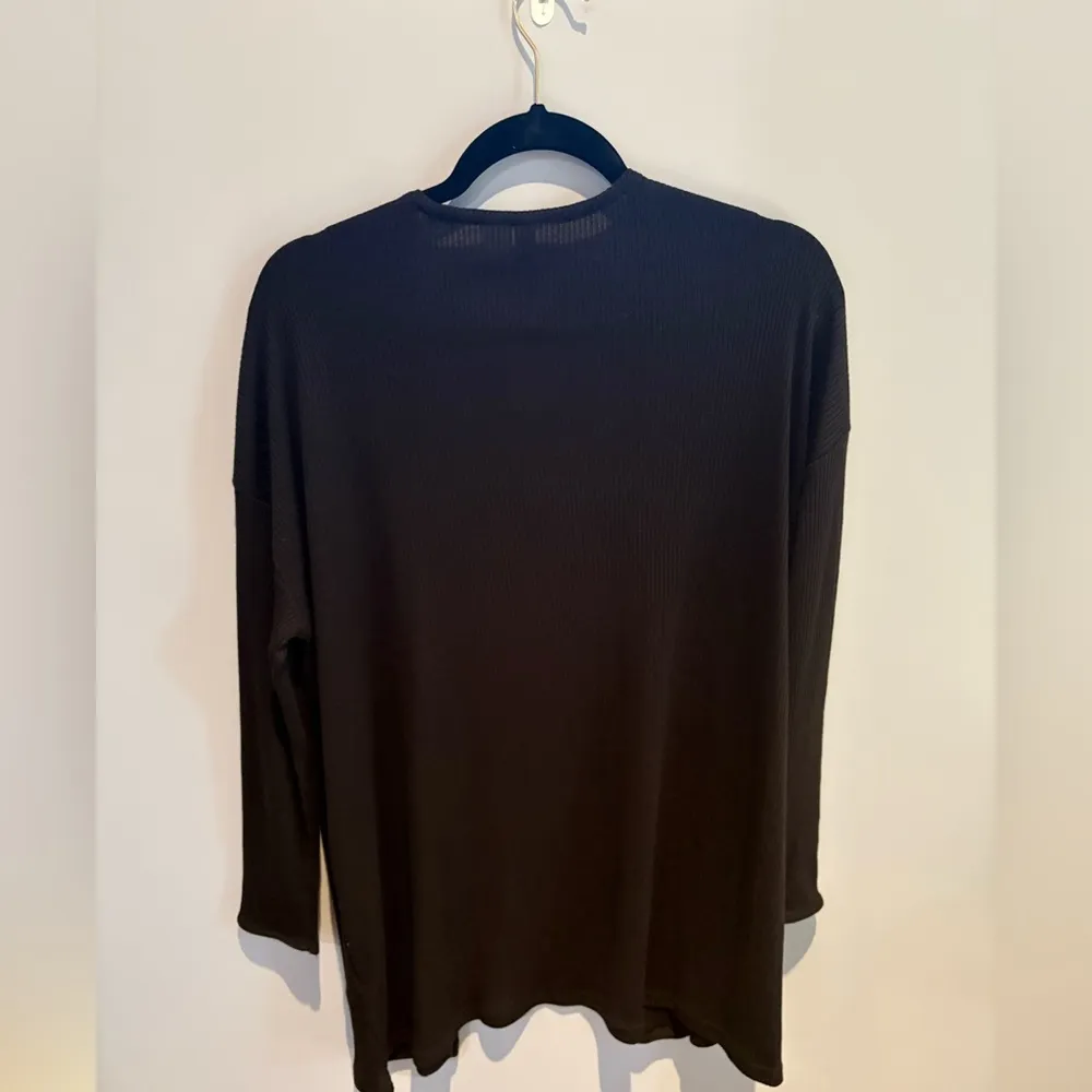 NWT H&M Long Black Ribbed Cardigan in Size Large. - Image 3