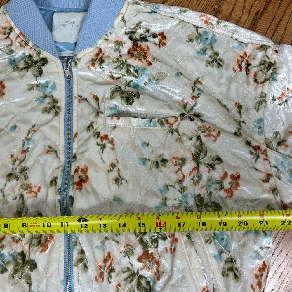 Urban Outfitters | Cara Reversable Floral Chic Glam Artsy Hipster Bomber Size M - Image 13