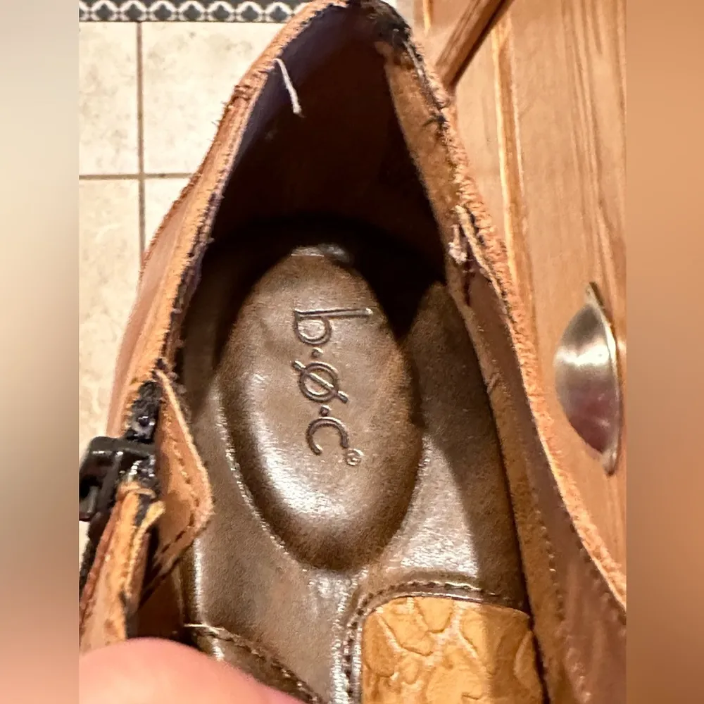 B.O.C. Ankle Boots Double Buckle Tan Leather Block Heel Round Toe . Sz 8… - Image 12