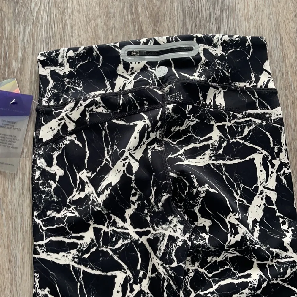 Threads 4 Thought  Raquel Leggings Size Small - Image 15