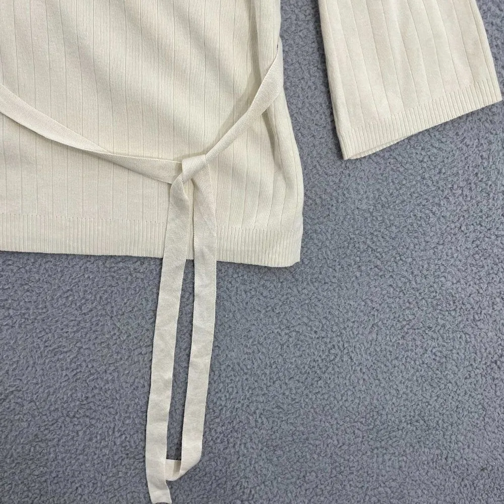 Linda Matthews Women L Cream Ribbed Belted Scoop Neck‎ Sweater NWOT Size L - Image 2