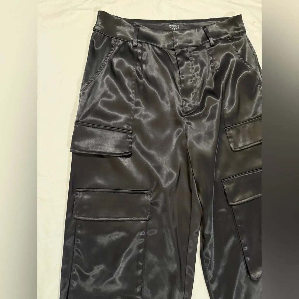 RESET By Jane Black Satin Cargo Wide Leg Pants Size Medium - Image 8