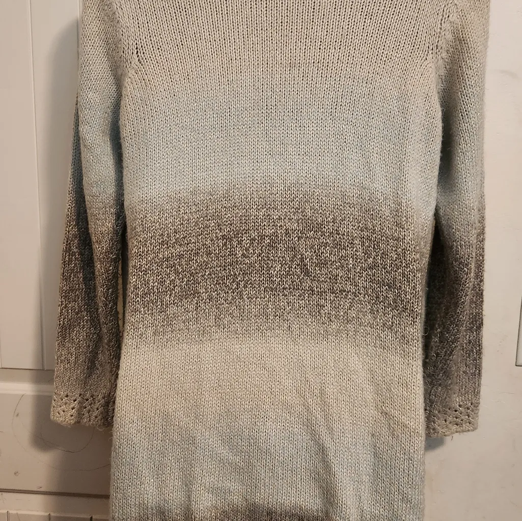 Maurices Sz 2 Elegant Gray Ombre Women's Sweater - Image 10