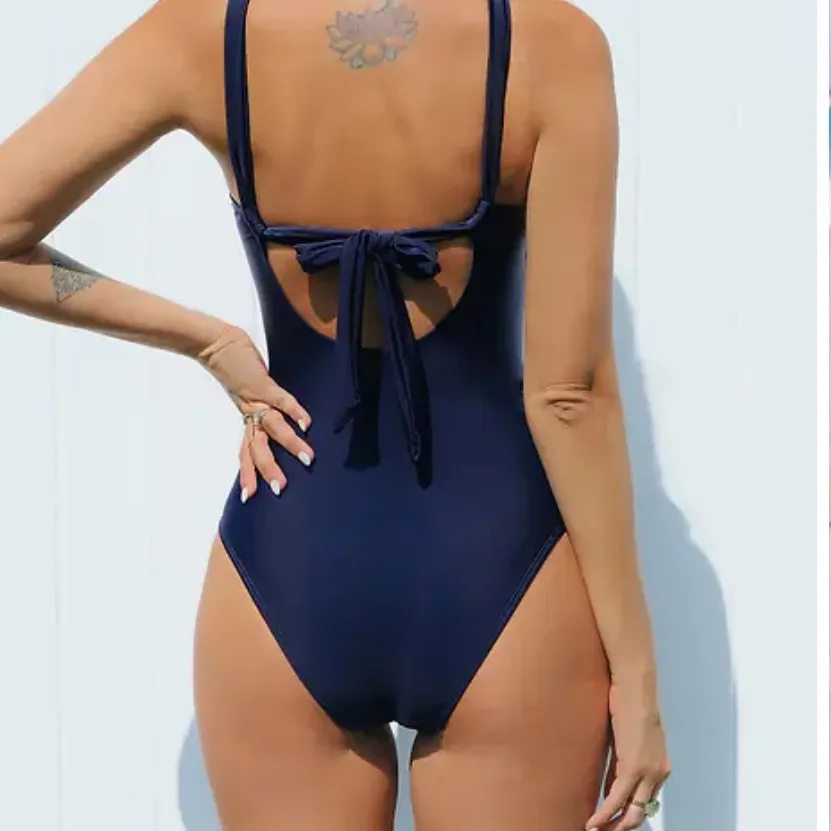 Cupshe Onyx One-Shoulder Tummy Control One Piece Swimsuit S - Image 2