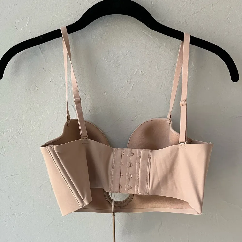 NWT SKIMS SHAPEWEAR DEEP PLUNGE STRAPLESS BRA CLAY S - Image 6