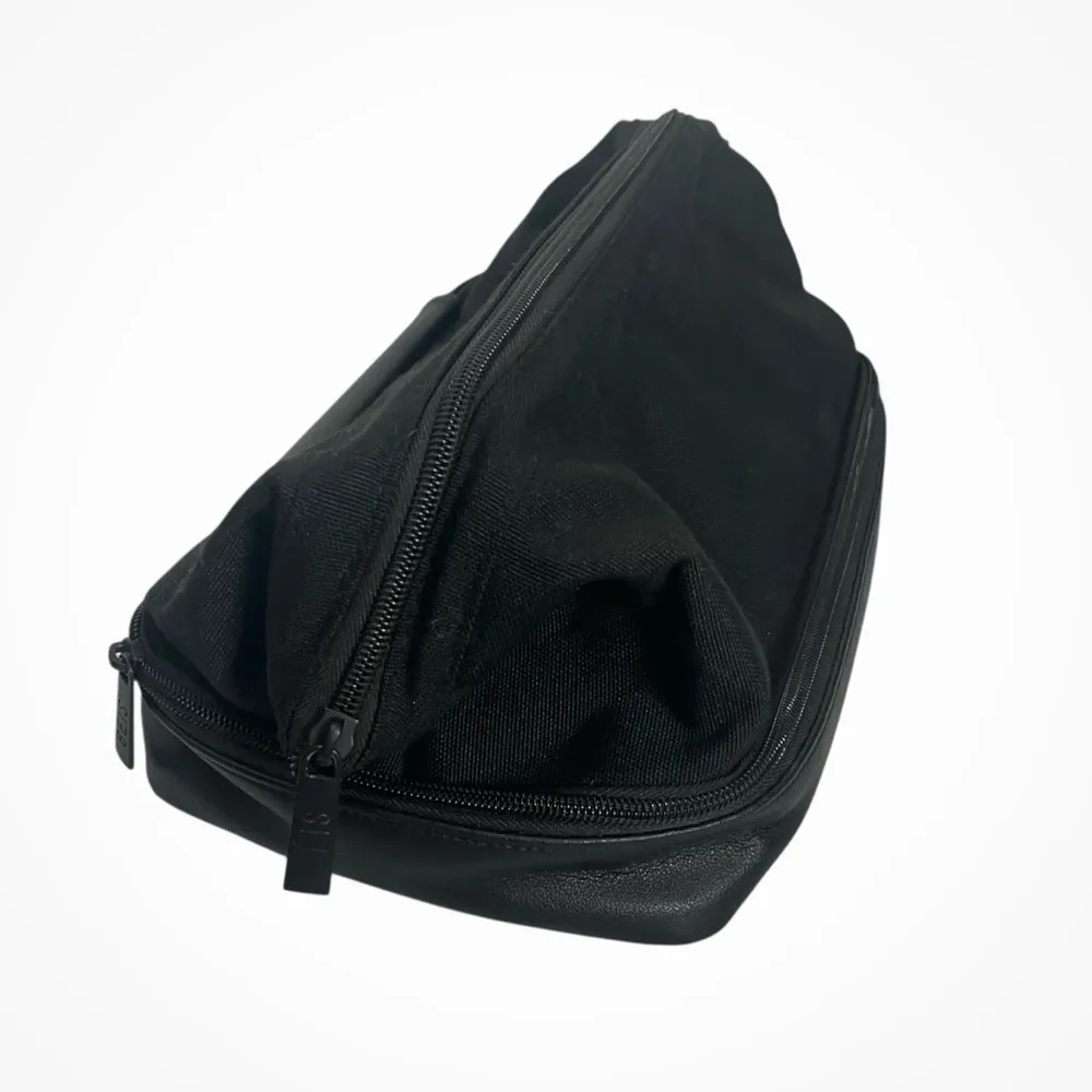 BEIS The Dopp Kit Black Canvas Toiletry Bag Dual Zip Travel Case Unisex - Image 4