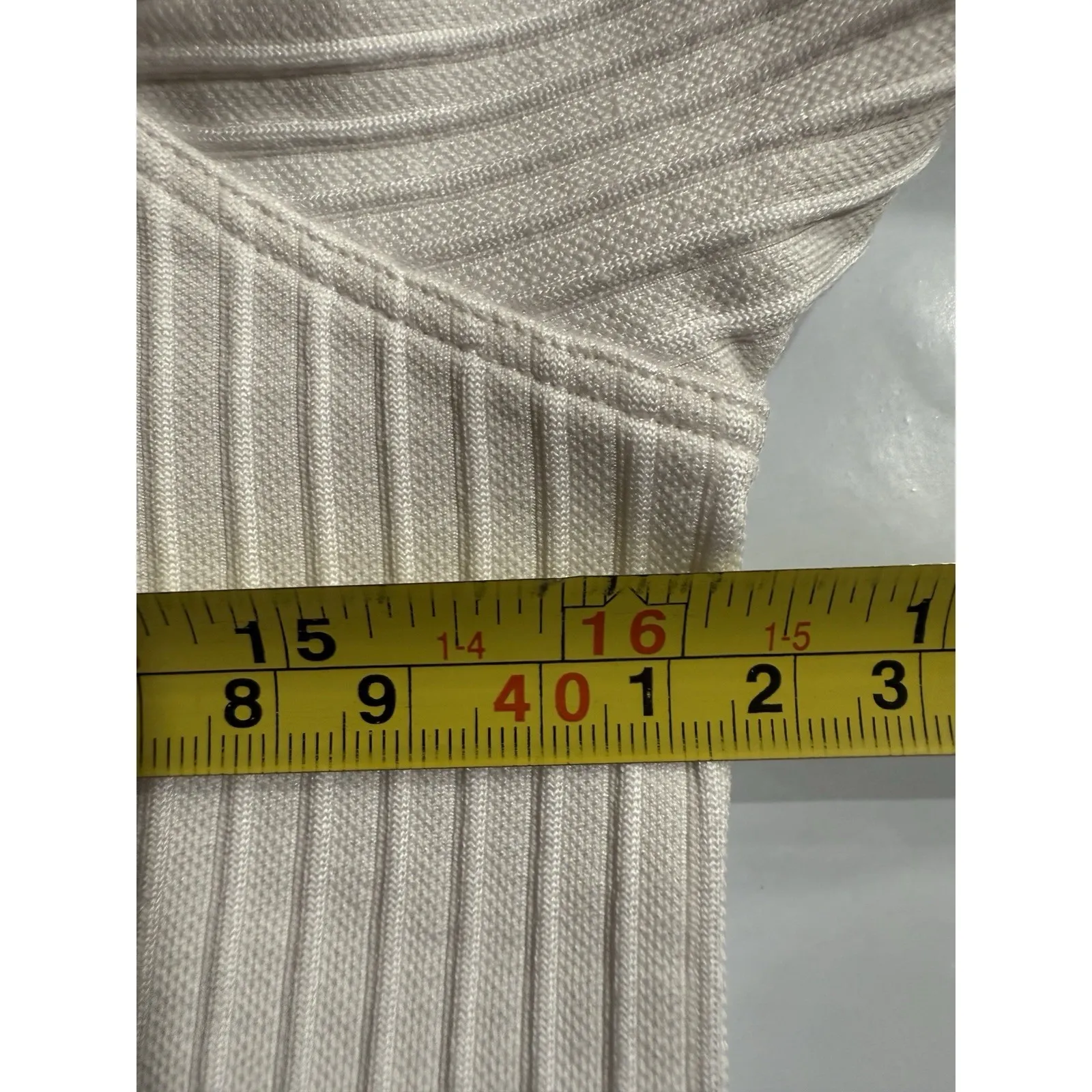 Lululemon Rest Less Pullover‎ Top Womens 8 White Ribbed Thumbholes - Image 6