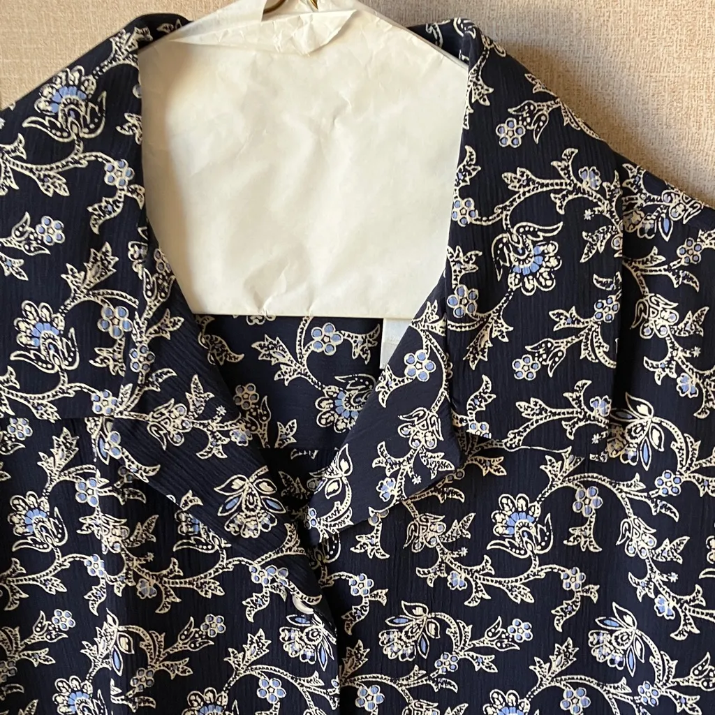 Villager  Floral Top large - Image 3