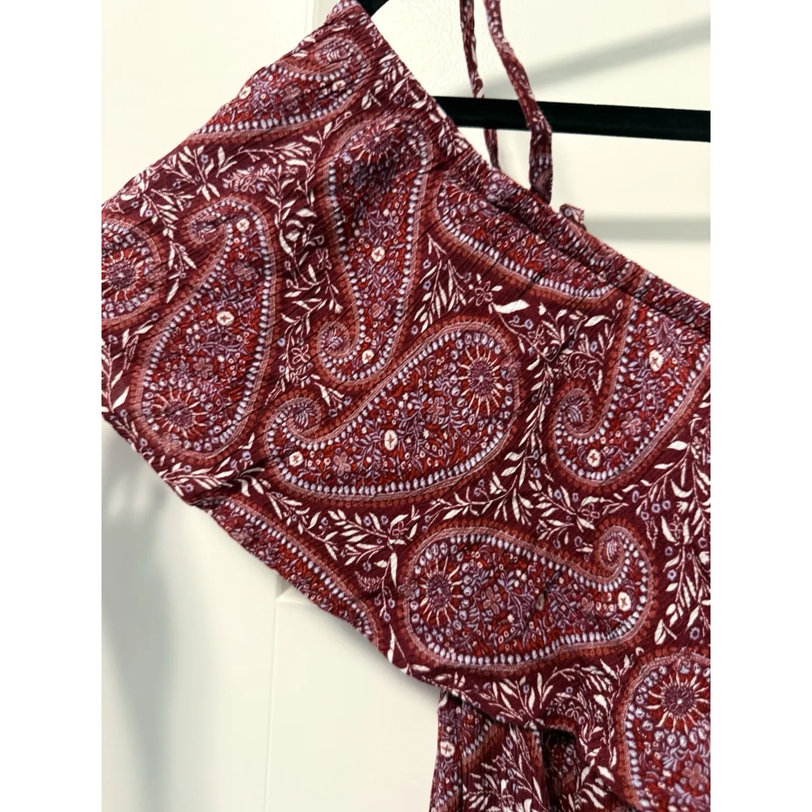 Old Navy‎ Jumpsuit Women's Medium Red Paisley Pockets Cold Shoulder Drawstring - Image 4