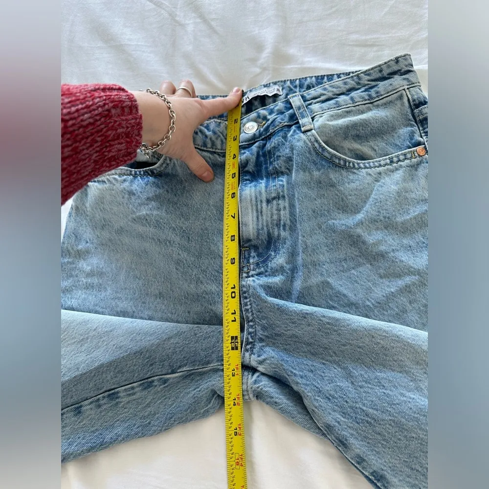 HIGH RISE Z1975 STRAIGHT  LEG ANKLE-GRAZER JEANS size 6 - Image 5