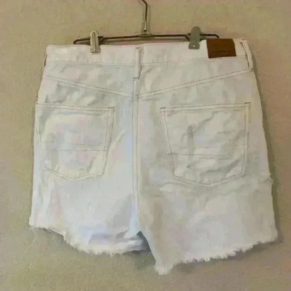 American Eagle white high rise distressed shorts concert festival cowgirlcore - Image 2