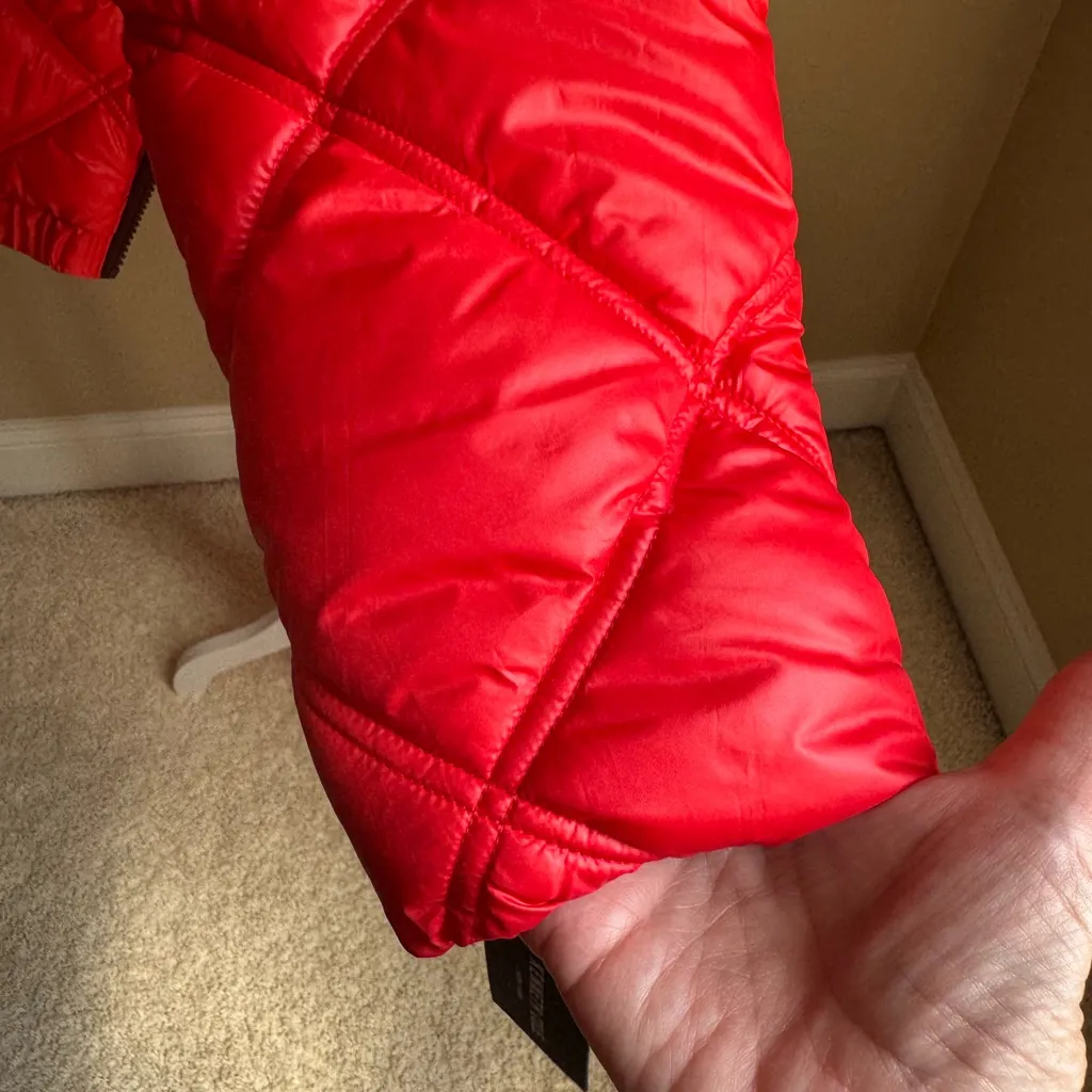 Kenneth Cole Cire Short Exposed Zip Hooded Puffer Jacket in Red NWT, $175 Retail - Image 8