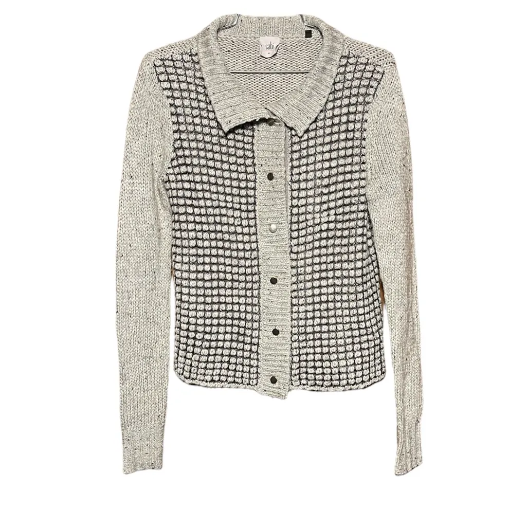 Cabi #3006 Gray Square Stitch Snap Front Thick Knit Cardigan Sweater Size XS - Image 2
