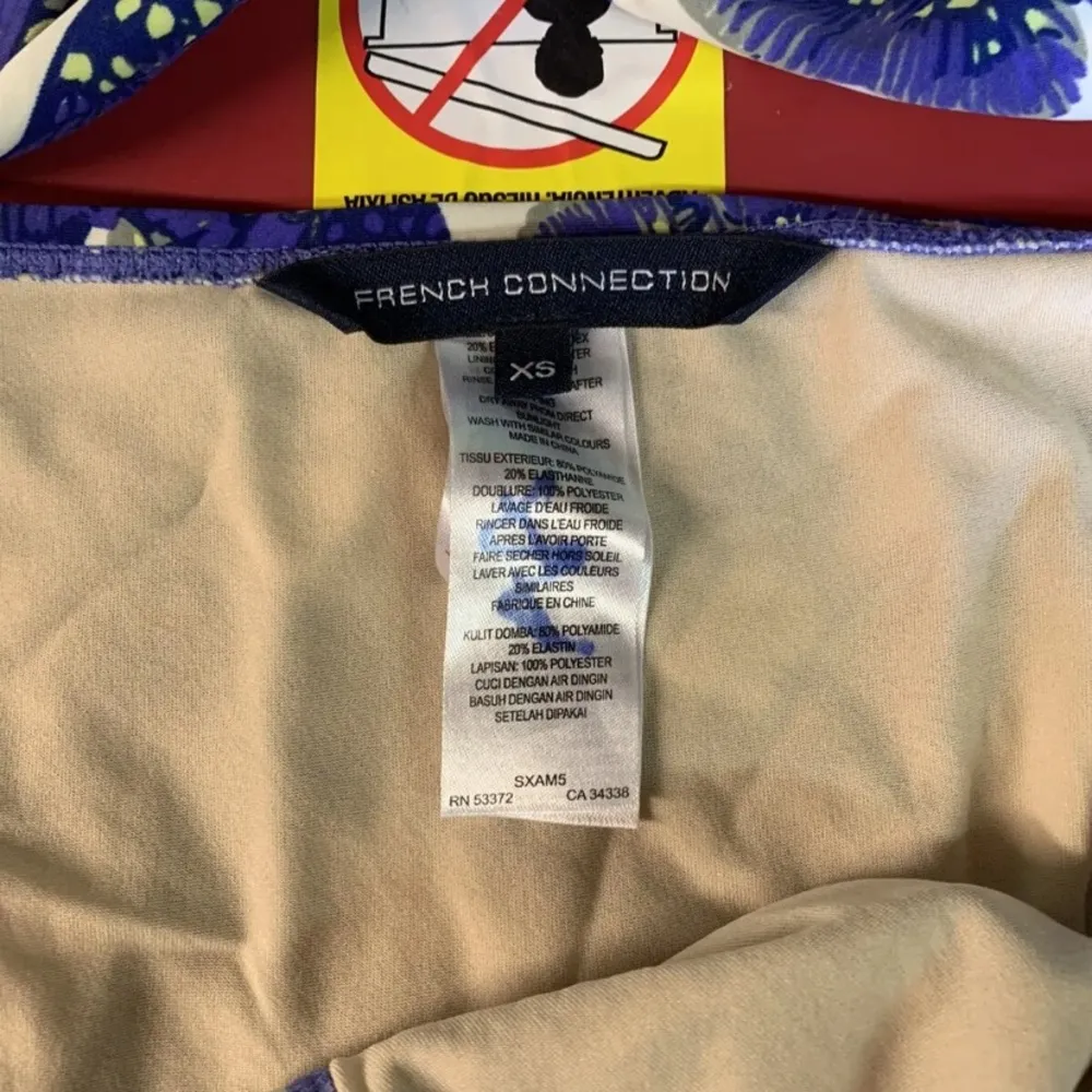 Women’s  Bikini Size XS Never Worn Multicolored Floral Print - Image 12