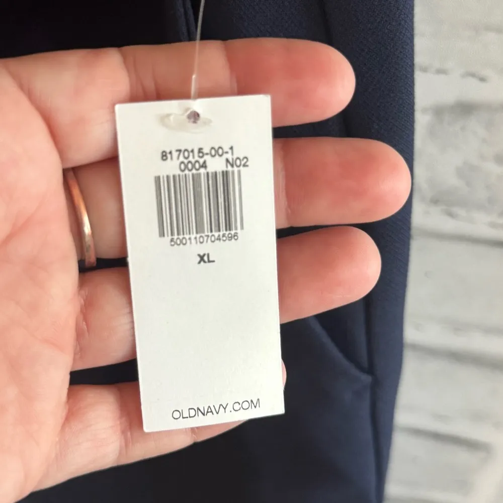 NWT! Women’s Old Navy Maternity navy blue belly cover dress pants XL - Image 3