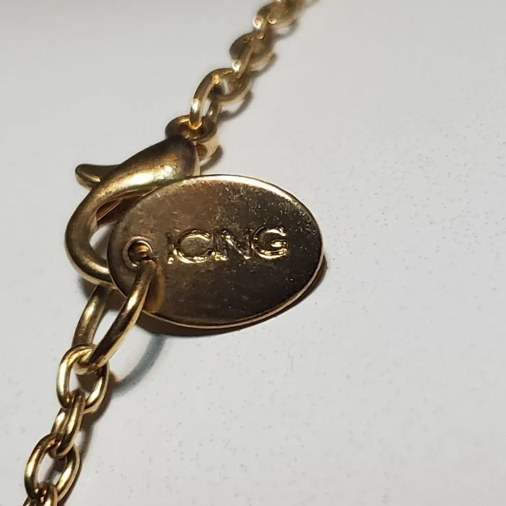 Icing Beach Themed Necklace - Image 5