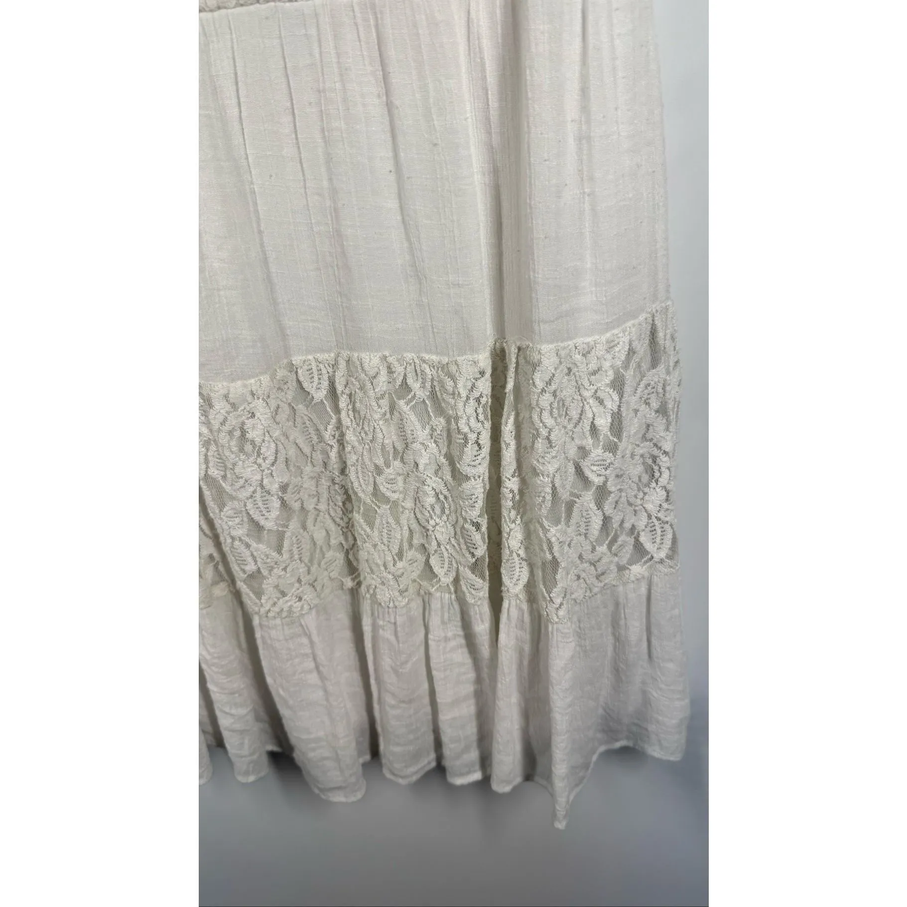 Speechless cream lace overlay dress size 7 - Image 3