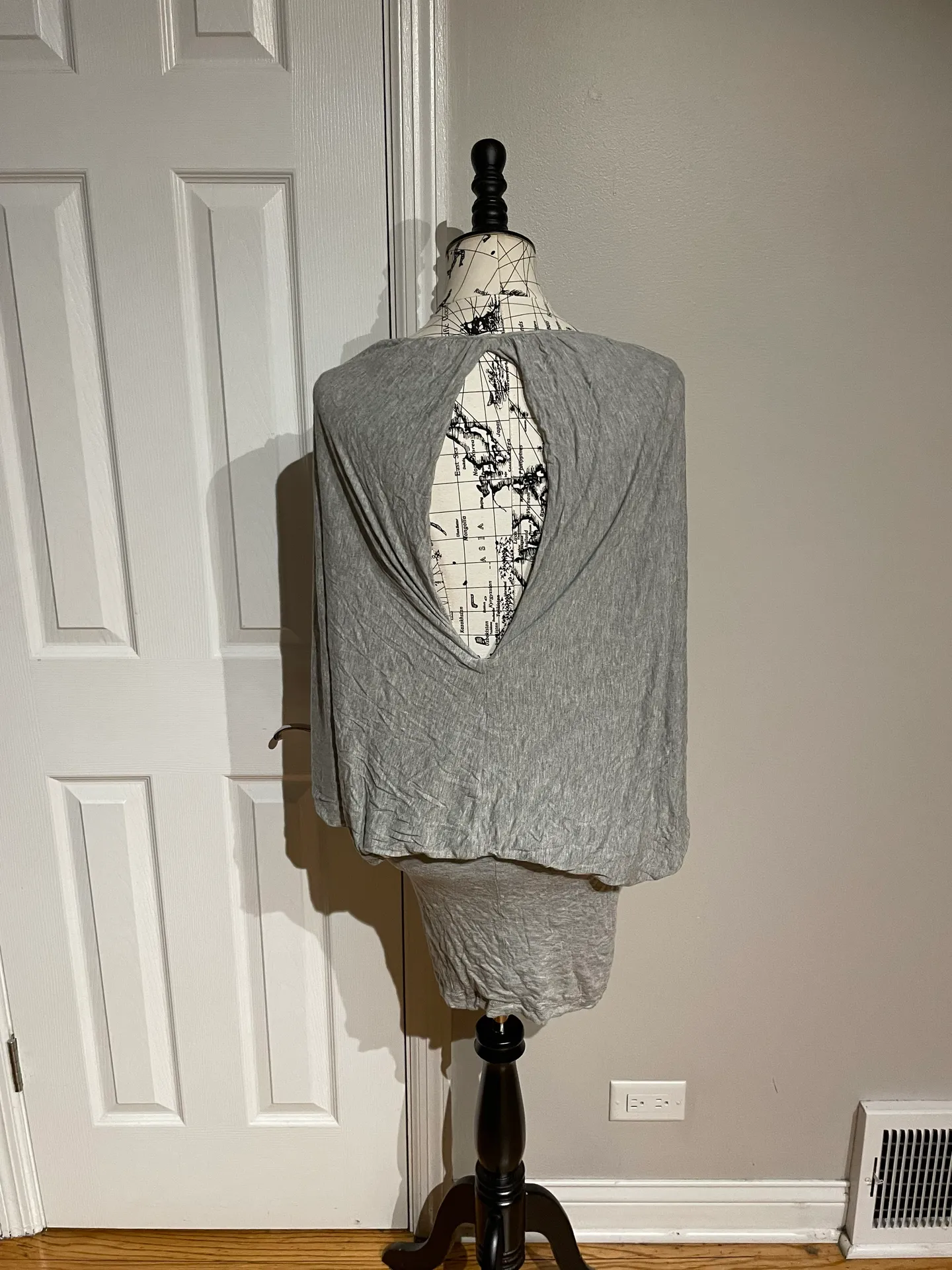 NWOT Fit Dolman Oversized Top/Blouse Jersey Dress Mini Fit Hem Relax Tired Designer Luxury  - Image 4