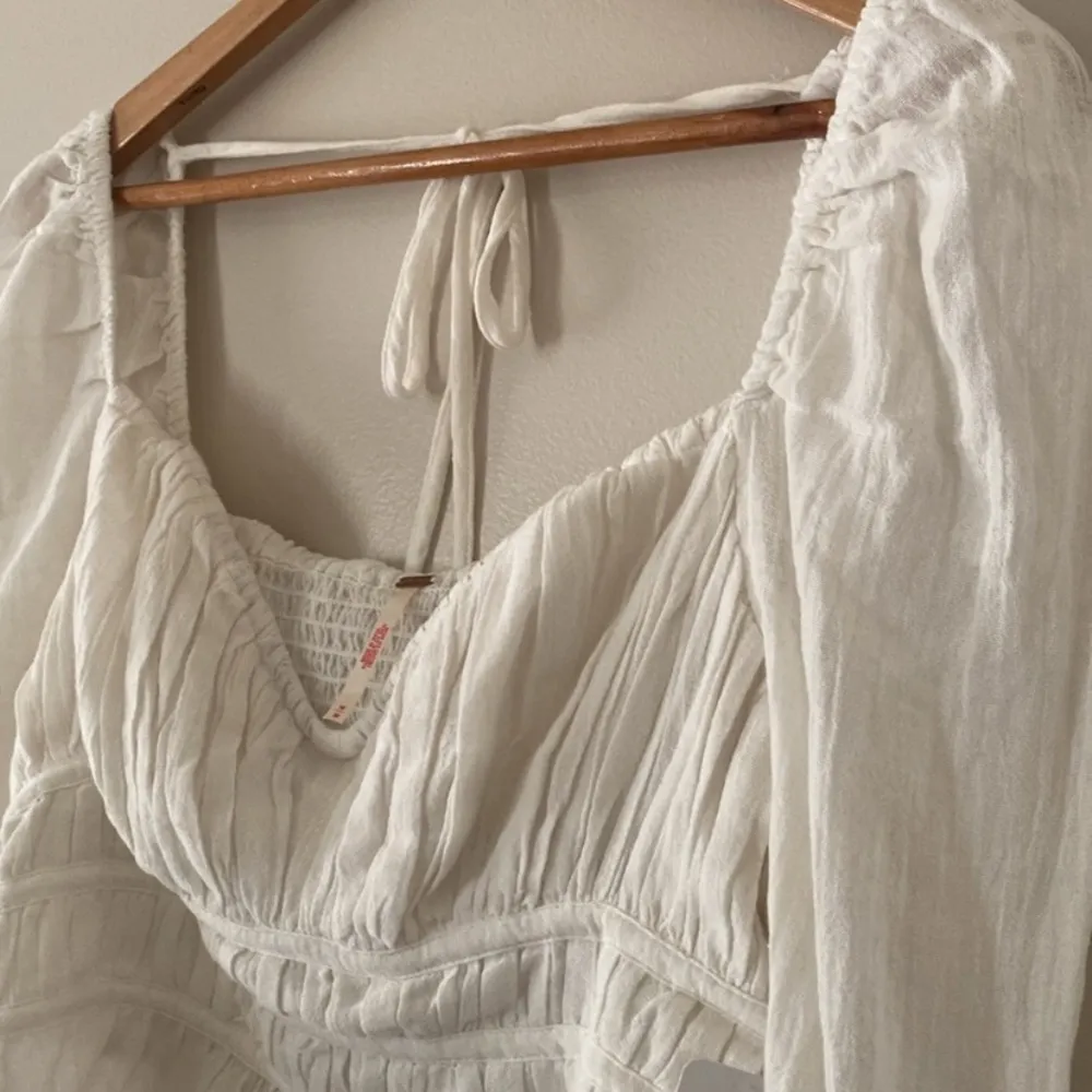Free People Chloe Ruched Sweetheart Neck Long Sleeve Top Ruffle Hem Cream Size M - Image 11