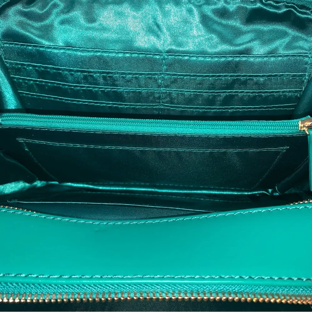 Joy & Iman Green and Gold Purse - Image 4