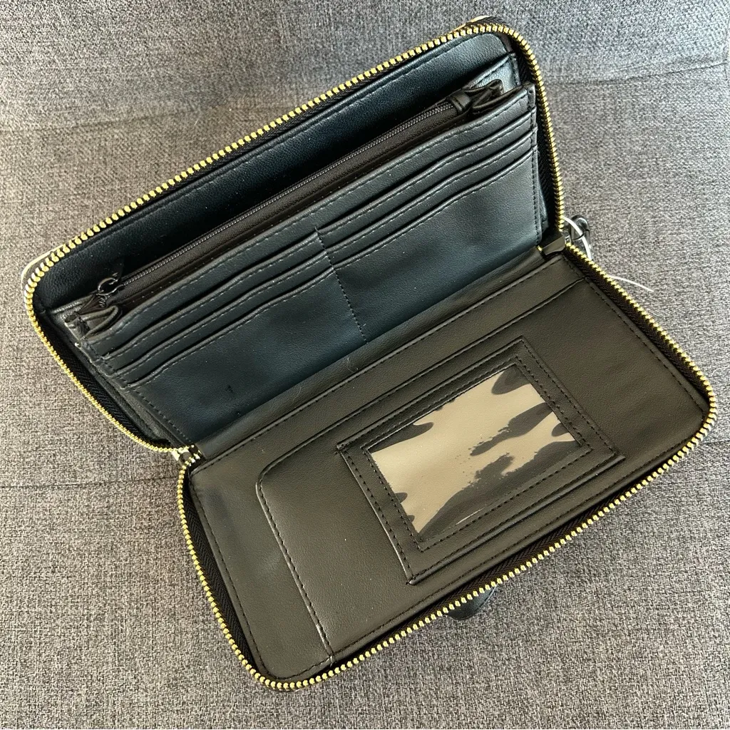 Betsey Johnson Leopard Heart Zip Around Wallet / Wristlet, Cream, Black, Tan - Image 4