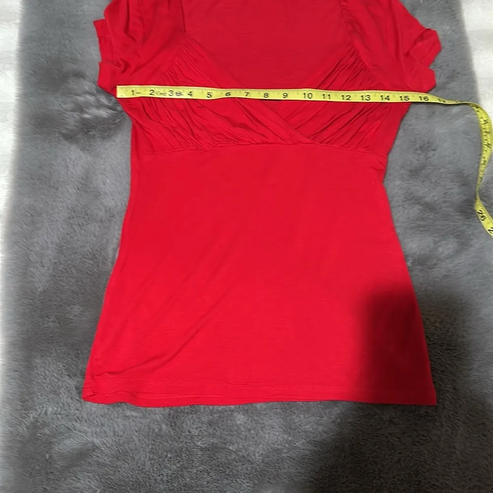 PattyBoutik size small Red Fitted Ruched Short Sleeve Blouse - Image 5
