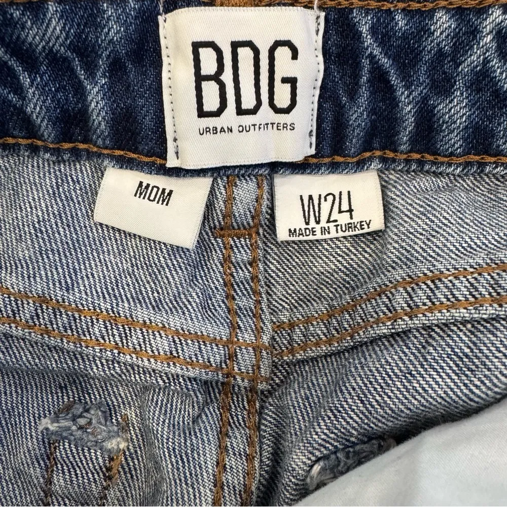 BDG Urban Outfitters Women’s Mom Jeans Size W24 - Image 5