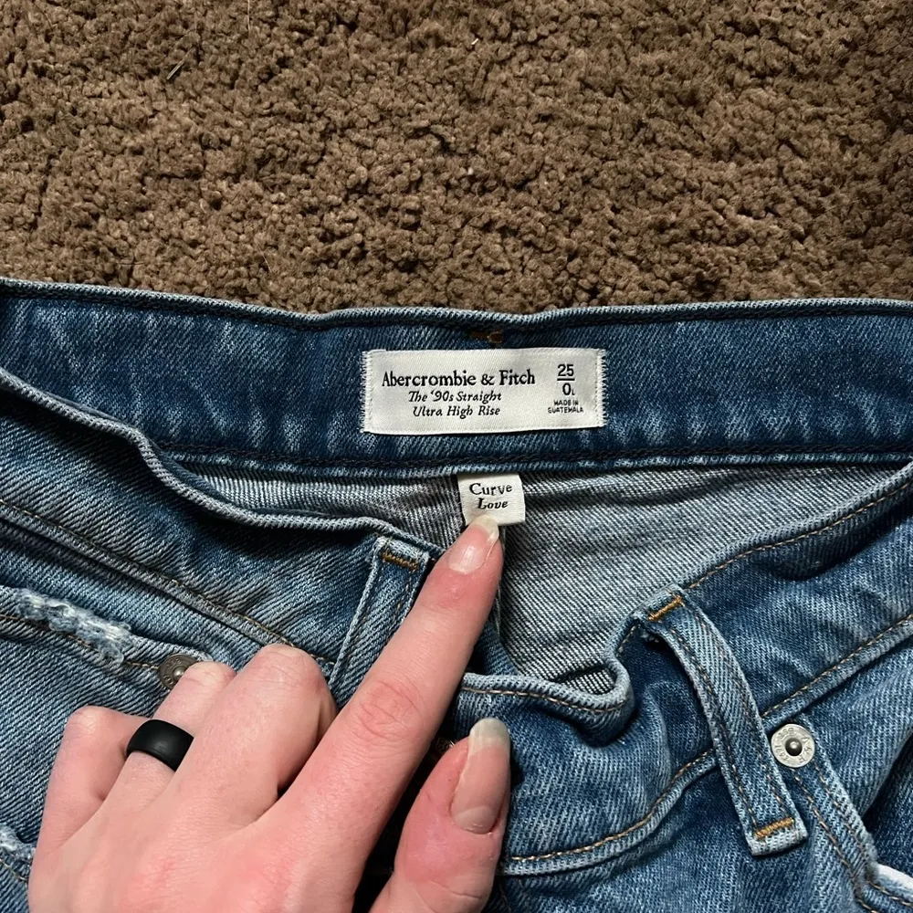 NWT Abercrombie & Fitch 90’s Straight Jeans Ultra High Rise Curve Love - Image 3