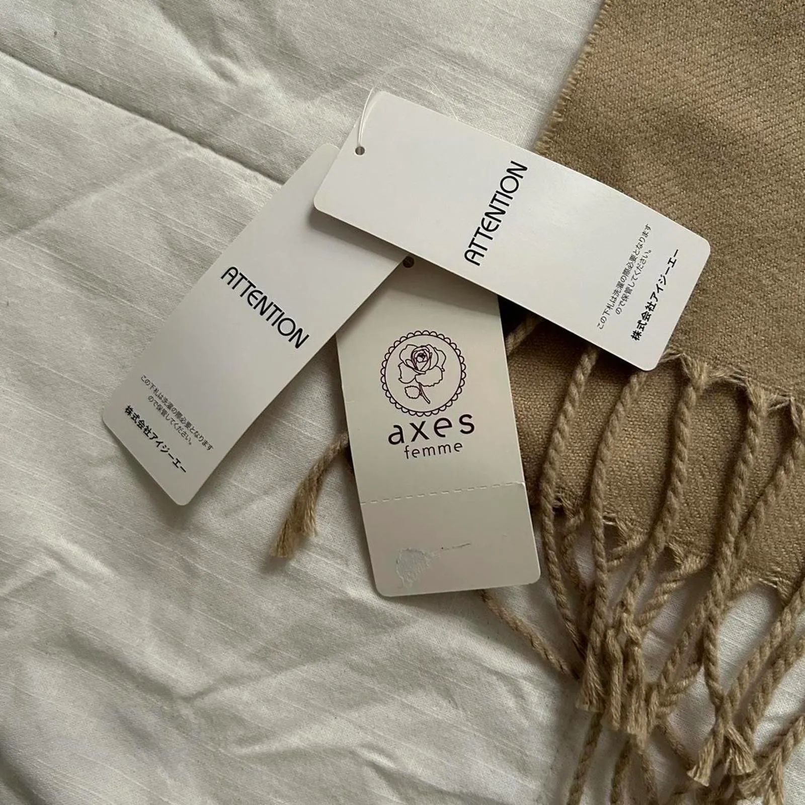 NWT Axes Femme Tan and brown faux fur pocket knit scarf - Image 2