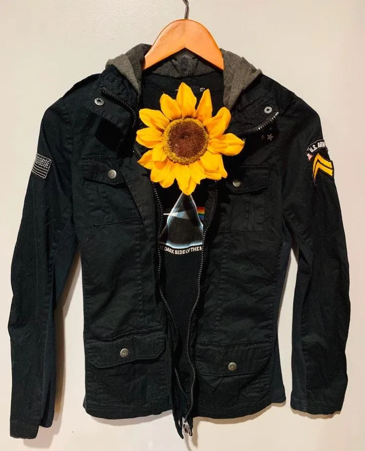 Army Surplus Jacket🖤 - Image 6